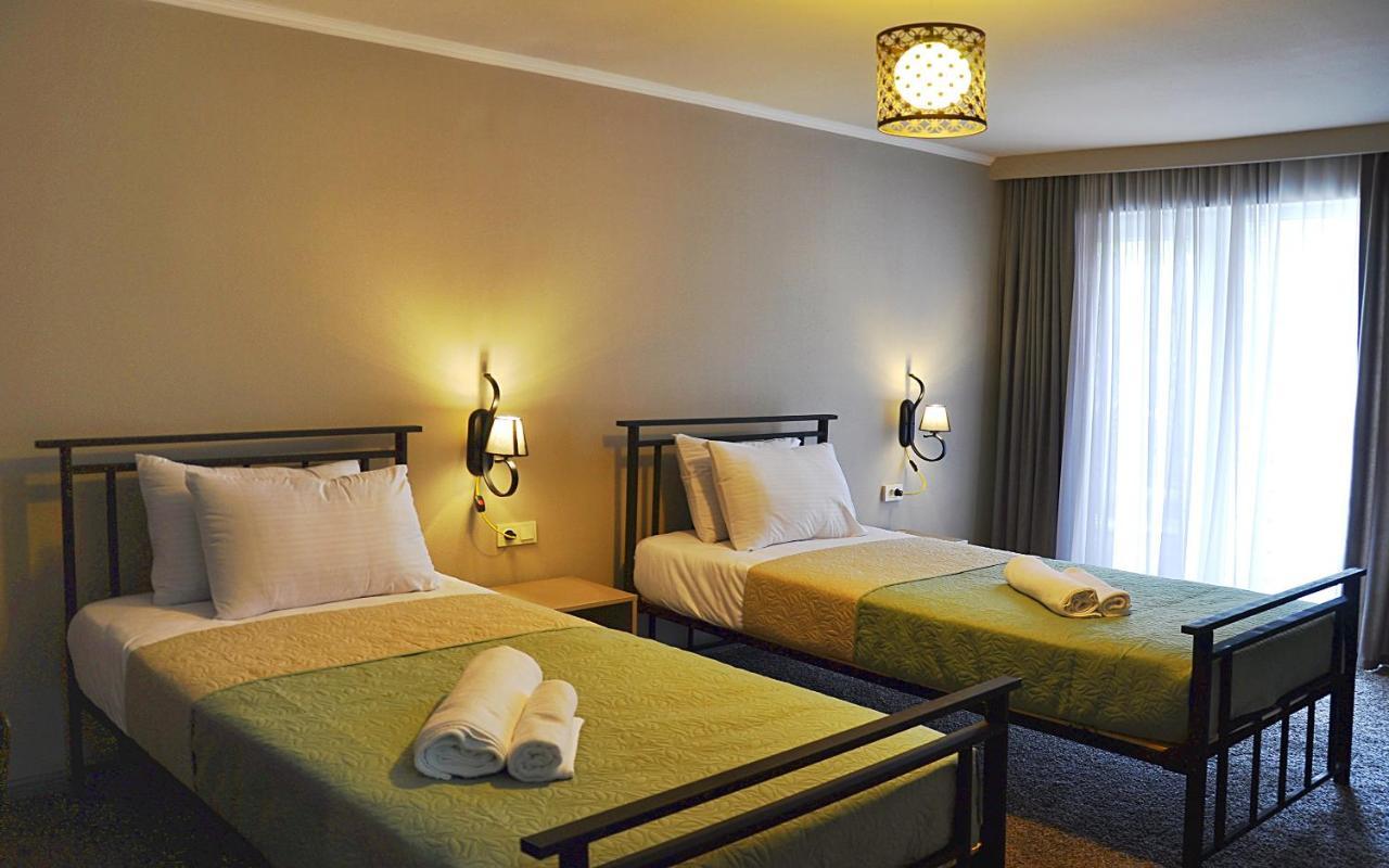 Art Hotel Claude Monet Tbilisi Exteriör bild